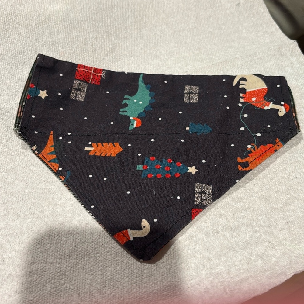 Through the collar dog or cat bandana